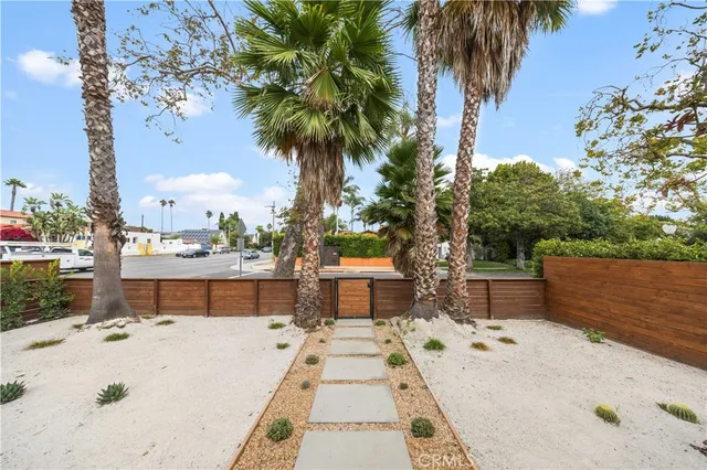 $9,980 | 2203 Pelham Avenue, Los Angeles, CA 90064