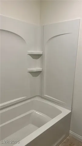 $2,595 | 8679 Glen Echo Avenue, Las Vegas, NV 89148