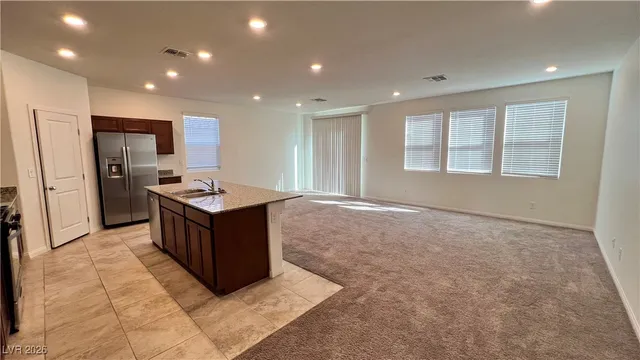 $2,595 | 8679 Glen Echo Avenue, Las Vegas, NV 89148