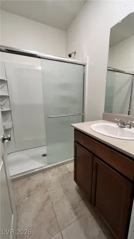 $2,595 | 8679 Glen Echo Avenue, Las Vegas, NV 89148