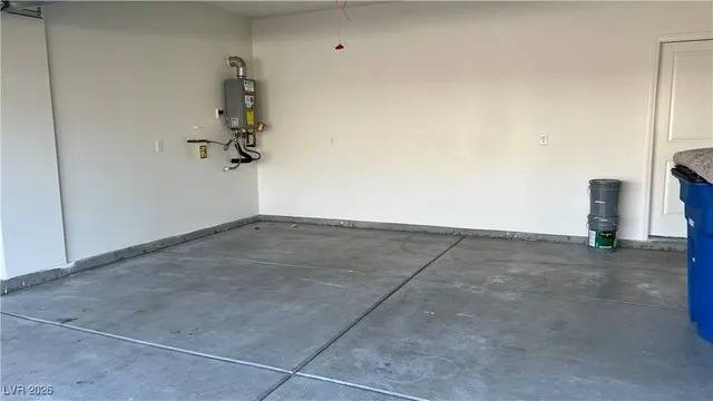 $2,595 | 8679 Glen Echo Avenue, Las Vegas, NV 89148