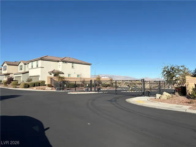 $2,595 | 8679 Glen Echo Avenue, Las Vegas, NV 89148