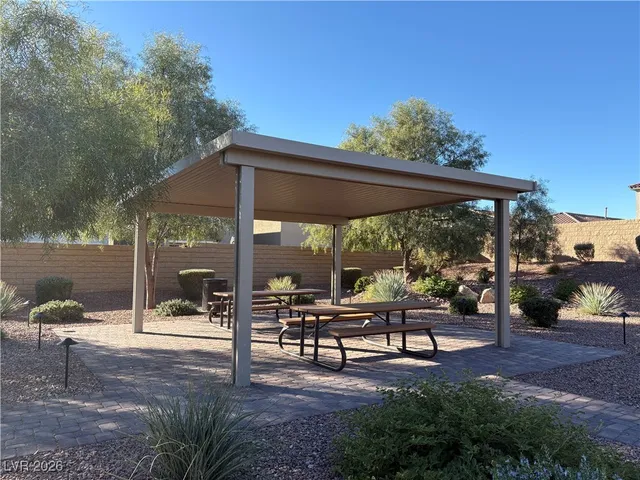 $2,595 | 8679 Glen Echo Avenue, Las Vegas, NV 89148