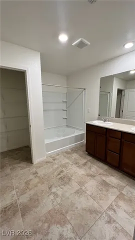 $2,595 | 8679 Glen Echo Avenue, Las Vegas, NV 89148