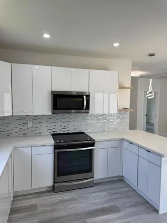 $3,500 | 2160 Northwest 30th Street, Miami, FL 33142