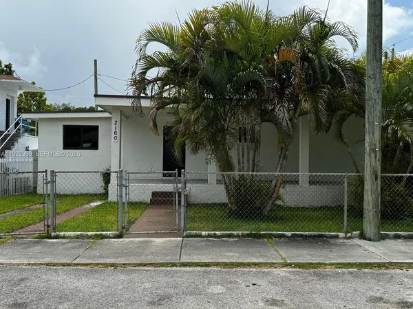 $3,500 | 2160 Northwest 30th Street, Miami, FL 33142
