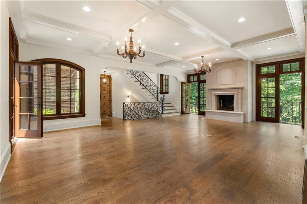 35 Valley Road Northwest Atlanta, GA 30305 - Photo 11 of 42 Gallery Image 11