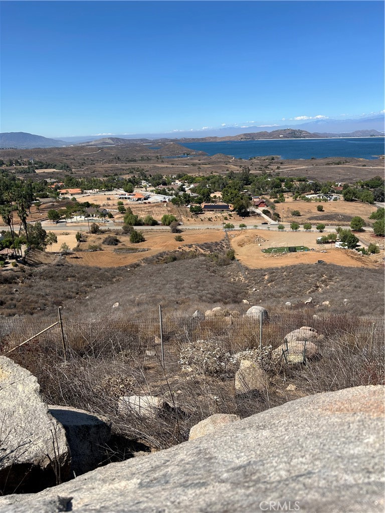 20755 Bentley Drive Perris, CA 92570 - Photo 20 of 21 a view of city and ocean