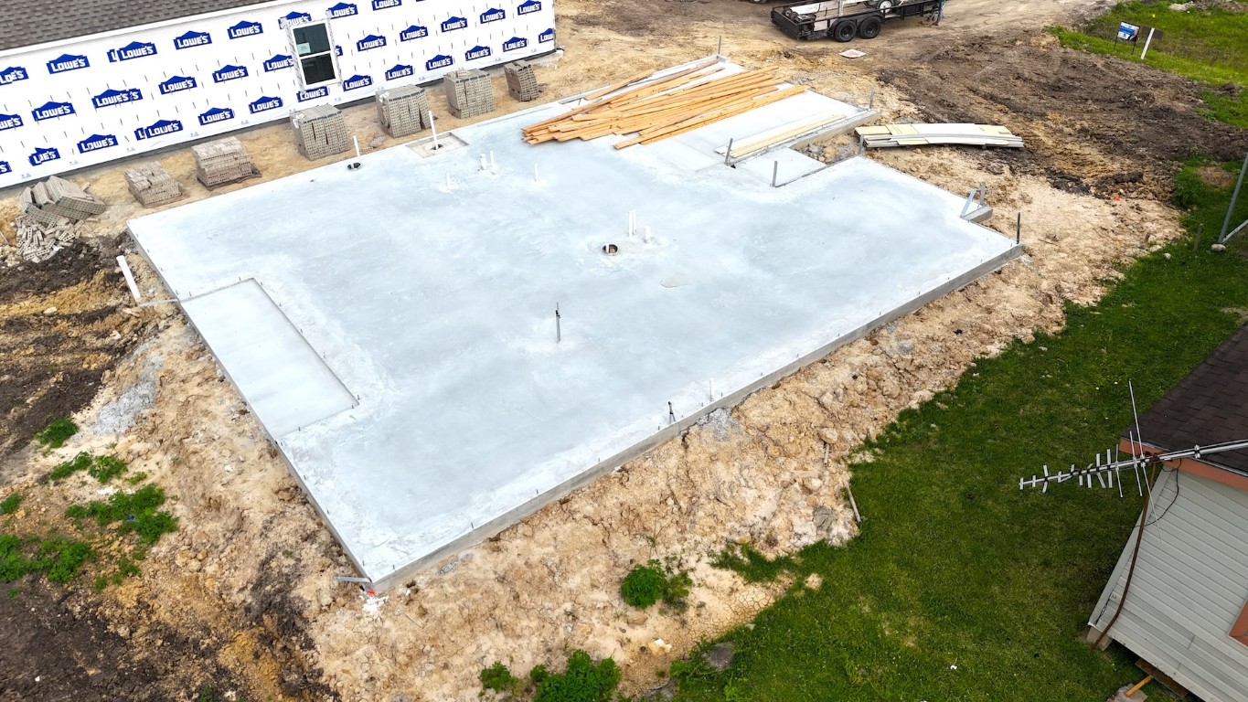 3475 St James Boulevard Beaumont, TX 77705 - Photo 4 of 7 a view of a swimming pool with an outdoor space