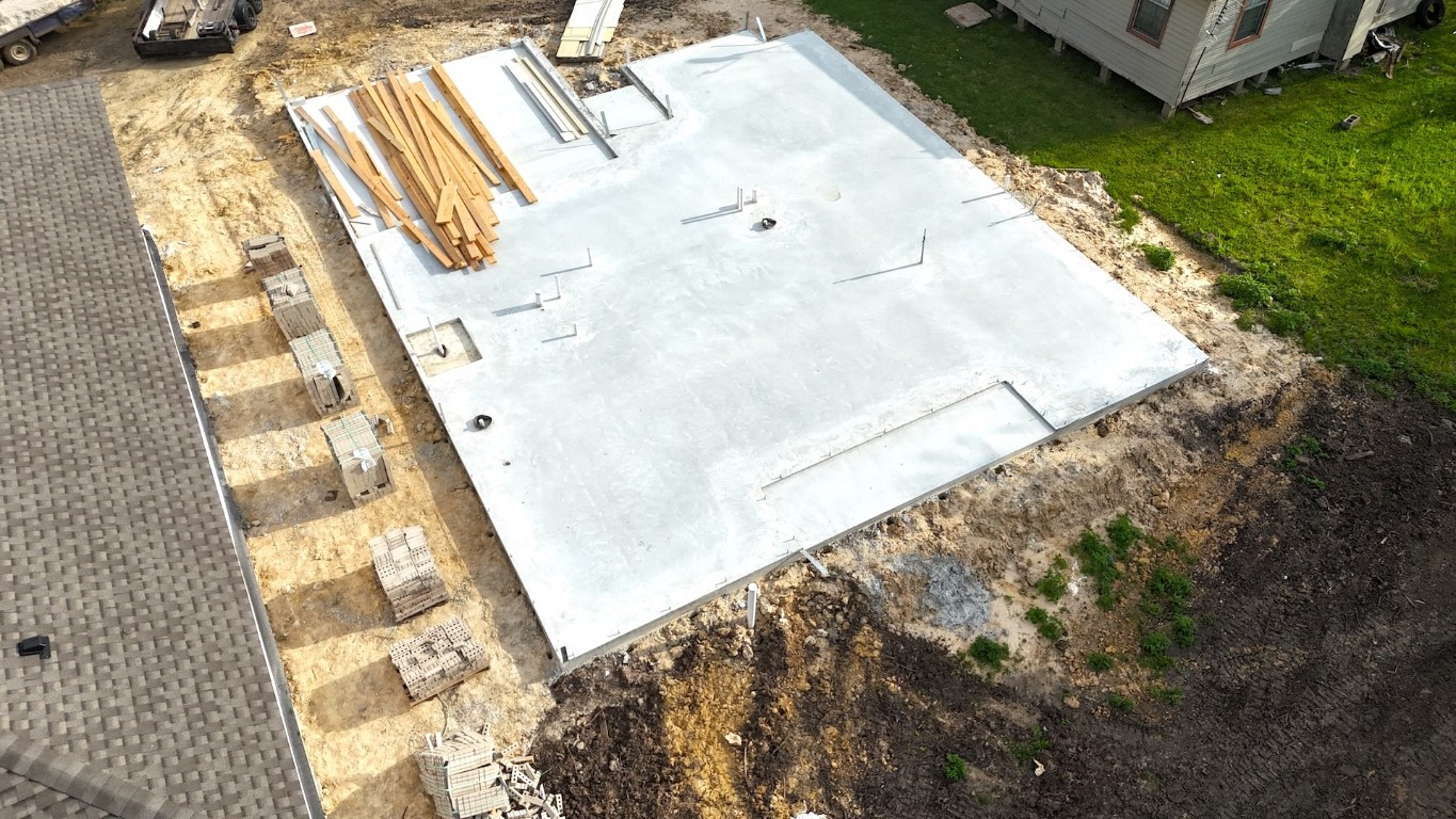 3475 St James Boulevard Beaumont, TX 77705 - Photo 6 of 7 a view of a swimming pool with sitting area