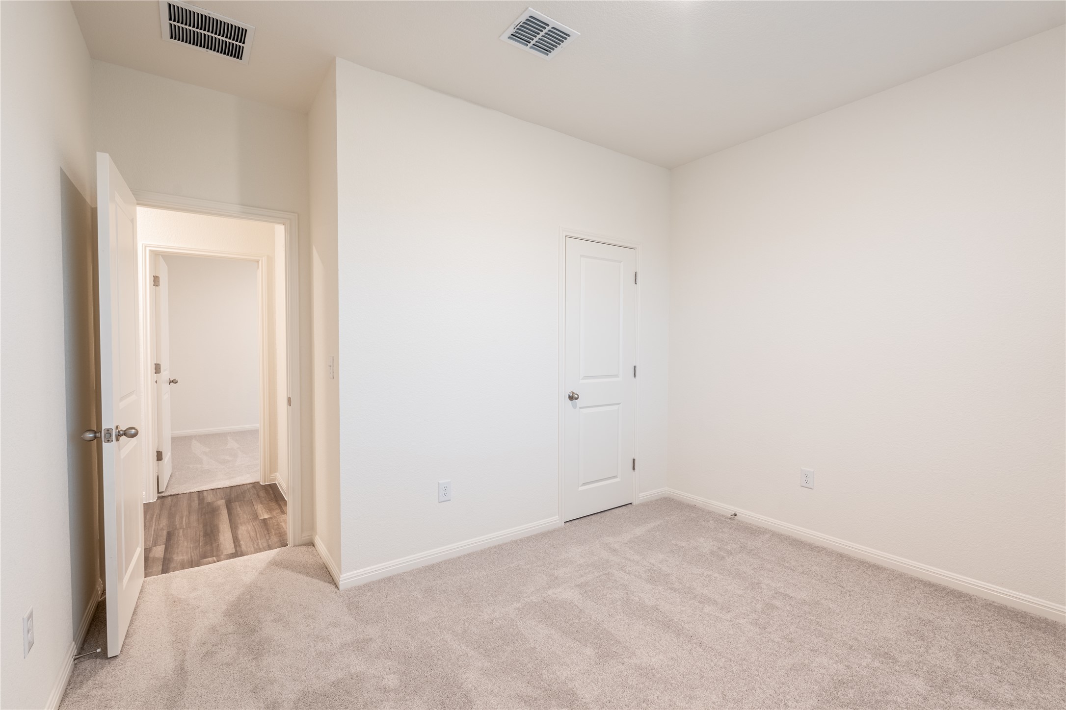 144 Mullen Way Taylor, TX 76574 - Photo 17 of 26