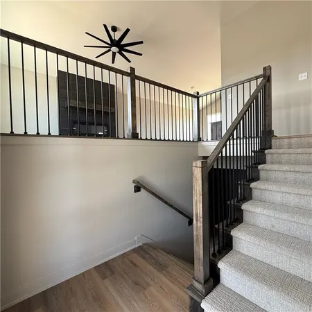 $385,900 | 2112 Southeast Oak Ridge Drive, Oak Grove, MO 64075
