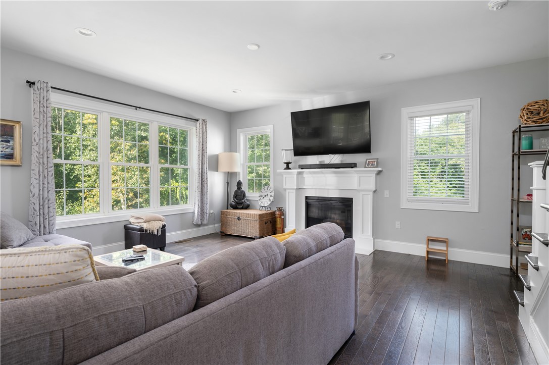 93 Cedar Forest Road Smithfield, RI 02917 - Photo 12 of 47