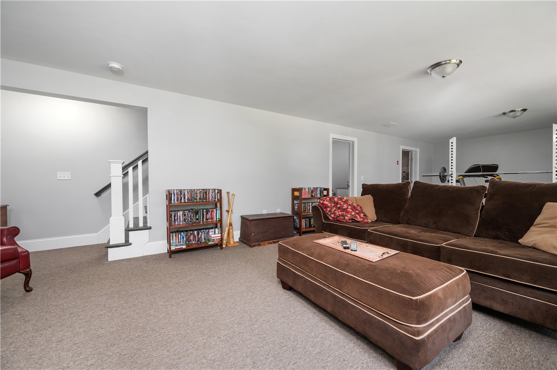 93 Cedar Forest Road Smithfield, RI 02917 - Photo 33 of 47