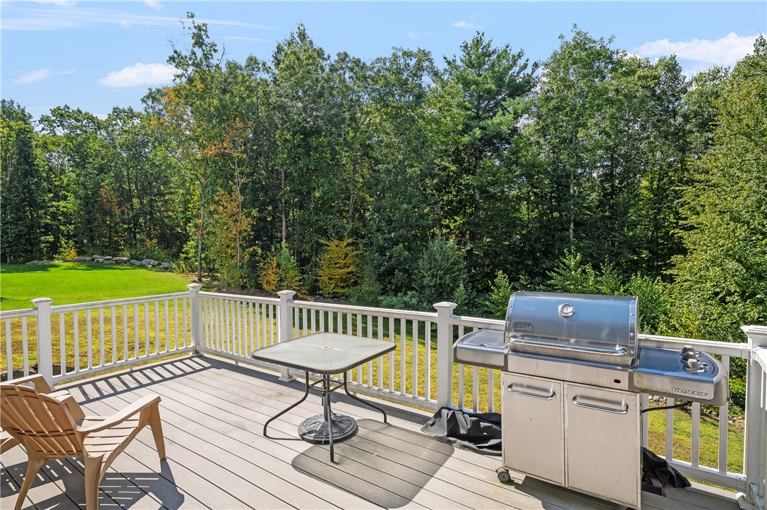 93 Cedar Forest Road Smithfield, RI 02917 - Photo 42 of 47