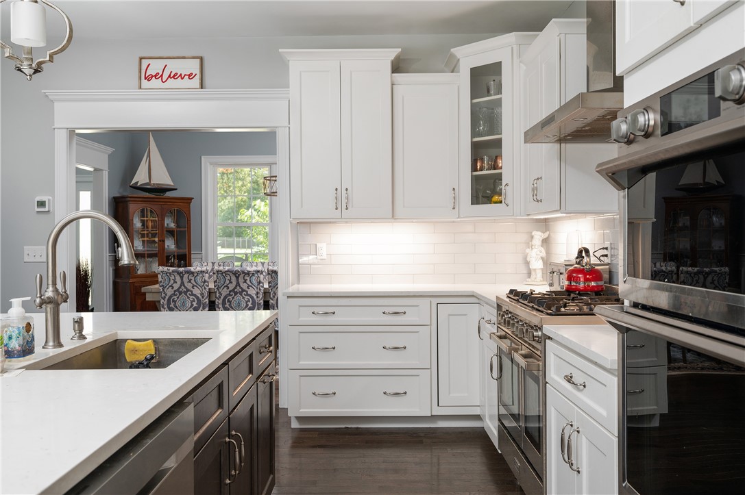 93 Cedar Forest Road Smithfield, RI 02917 - Photo 6 of 47