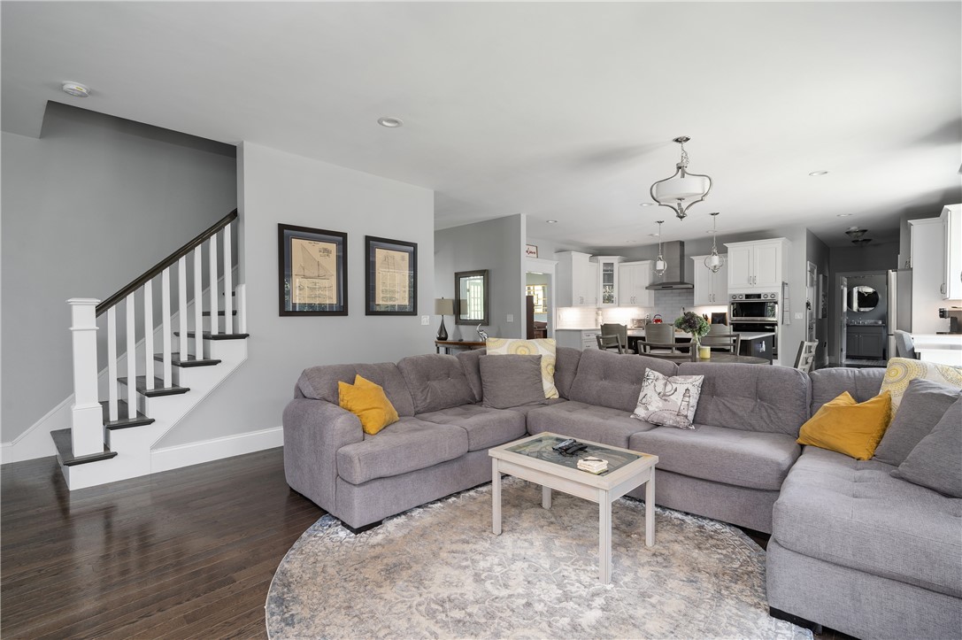 93 Cedar Forest Road Smithfield, RI 02917 - Photo 10 of 47