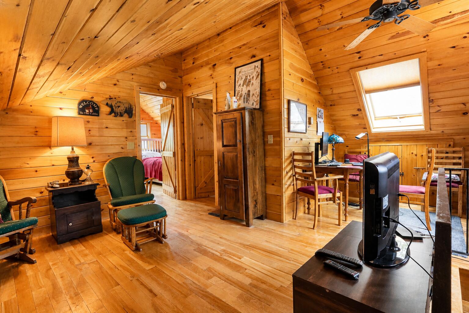 567 Big Moose Pt Road Greenville Junction, ME 04442 - Photo 30 of 45 guest suite