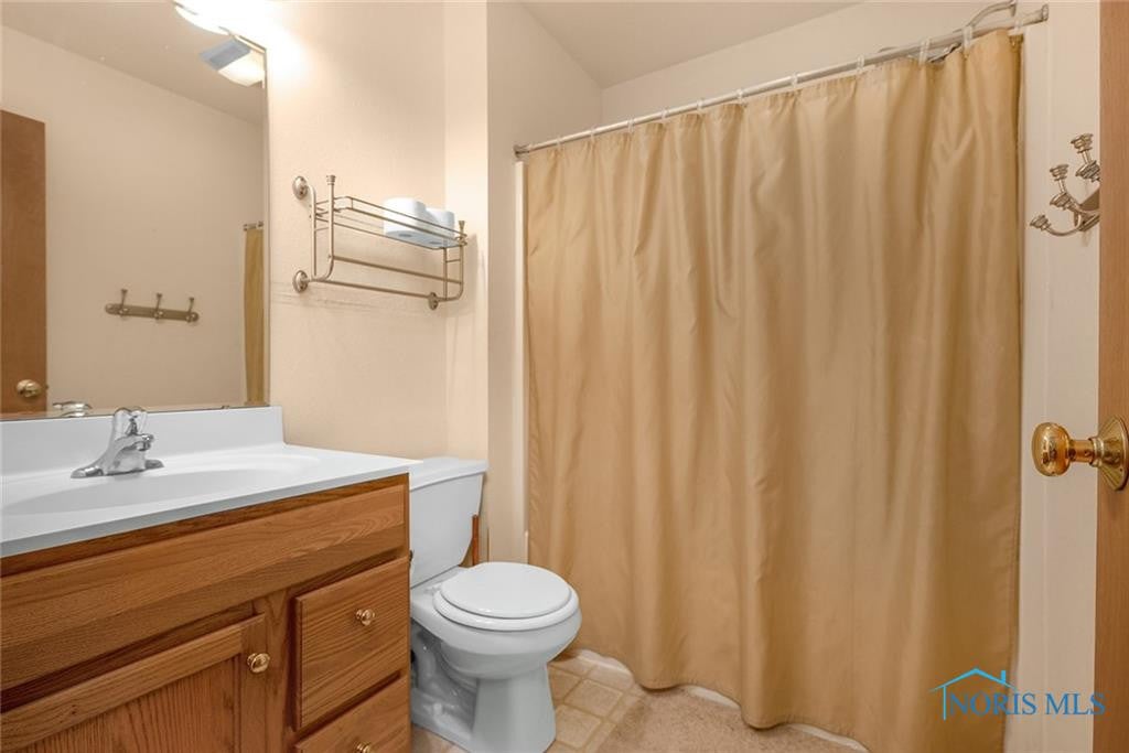 1375 Ridge Cross Road Perrysburg, OH 43551 - Photo 17 of 25 Gallery Image 17