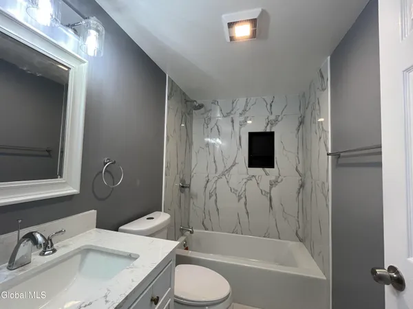 $369,000 | 683 State Street, Albany, NY 12203