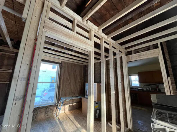$369,000 | 683 State Street, Albany, NY 12203