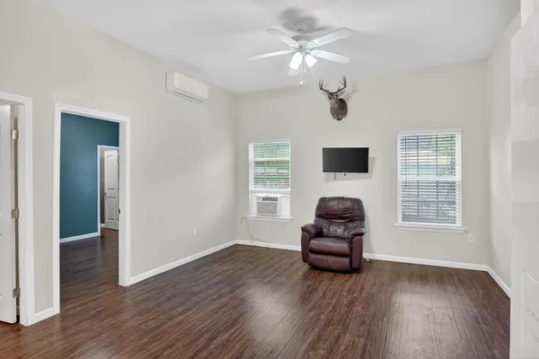 $839,000 | 360 Darwin Drive, Bertram, TX 78605
