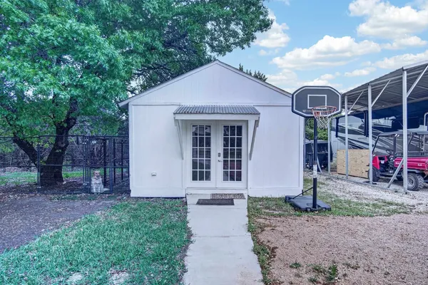 $839,000 | 360 Darwin Drive, Bertram, TX 78605