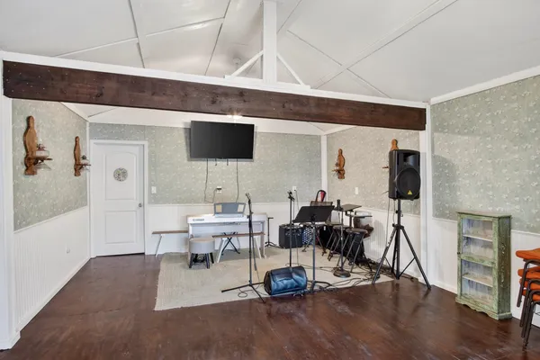 $839,000 | 360 Darwin Drive, Bertram, TX 78605