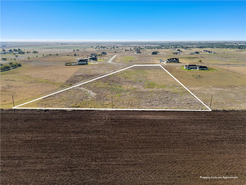 445 Willow Moon Ranch Road Crawford, TX 76638 - Photo 2 of 11