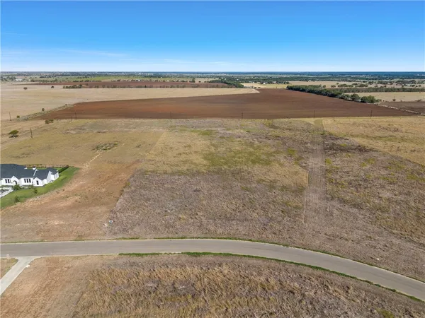 $216,720 | 445 Willow Moon Ranch Road, Crawford, TX 76638