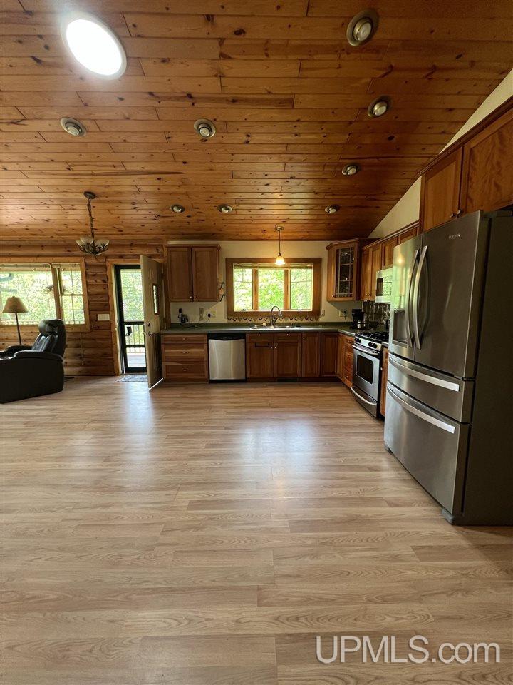 N4015 Holmes Road Vulcan, MI 49892 - Photo 6 of 46