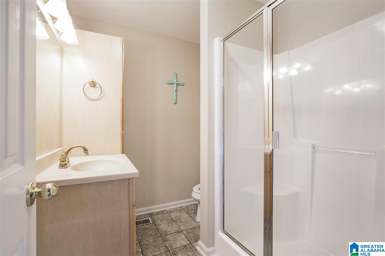 2157 Mountain View Road Birmingham, AL 35210 - Photo 14 of 21