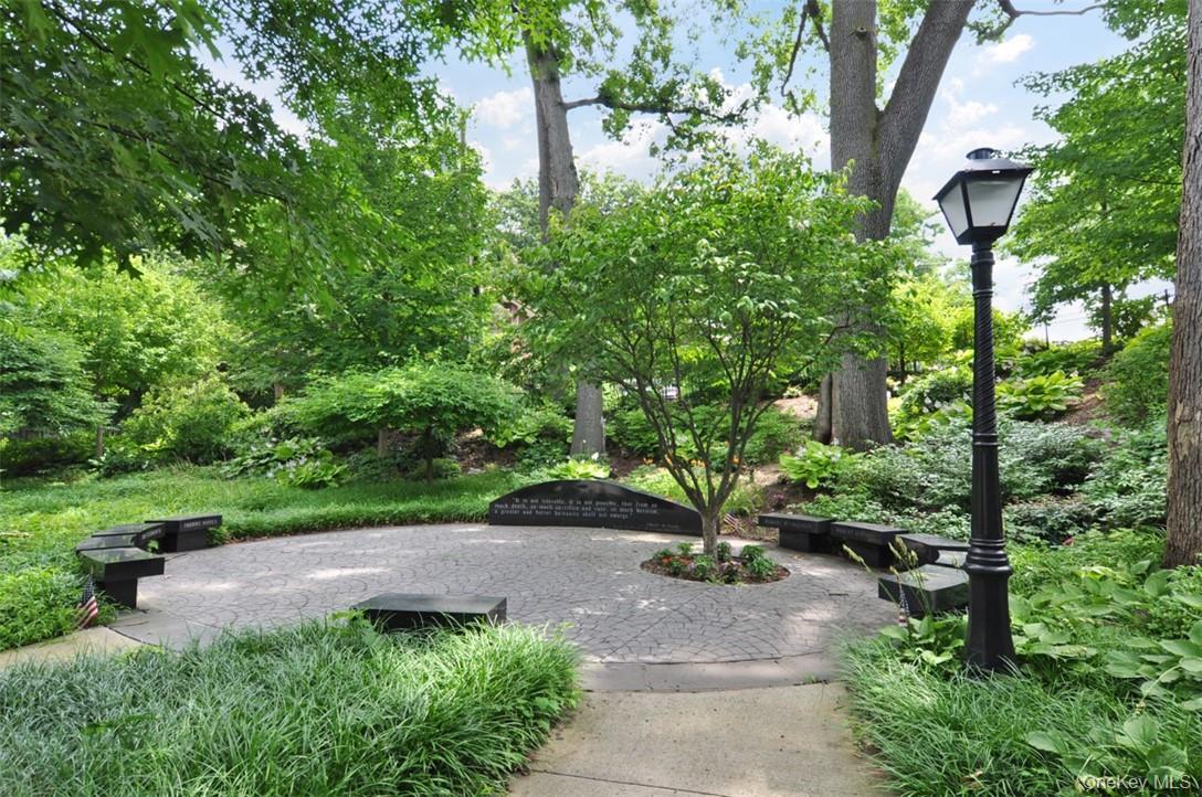 139 Fifth Avenue, Unit 3E Pelham, NY 10803 - Photo 10 of 14 park