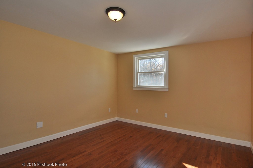 181 Roland Street Cumberland, RI 02864 - Photo 11 of 30 Gallery Image 11