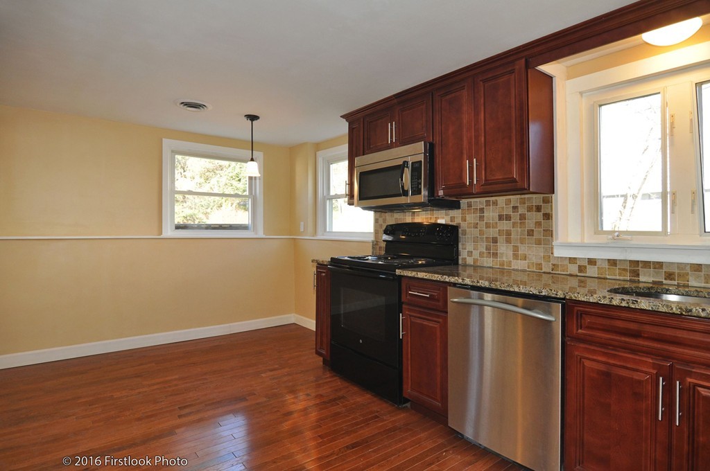 181 Roland Street Cumberland, RI 02864 - Photo 14 of 30 Gallery Image 14