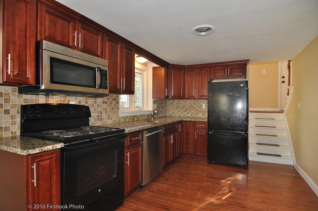 181 Roland Street Cumberland, RI 02864 - Photo 15 of 30 Gallery Image 15