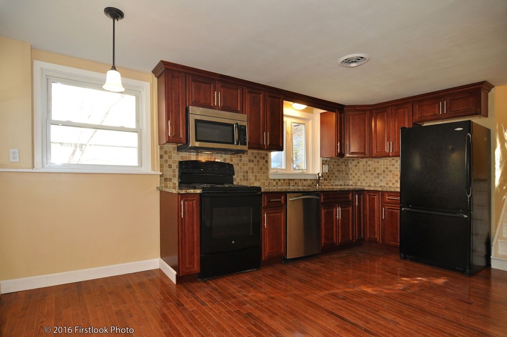 181 Roland Street Cumberland, RI 02864 - Photo 16 of 30 Gallery Image 16