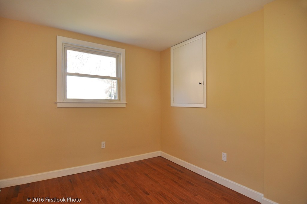 181 Roland Street Cumberland, RI 02864 - Photo 21 of 30 Gallery Image 21