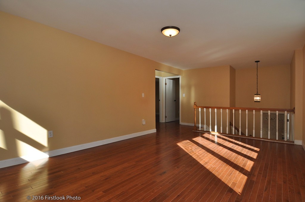 181 Roland Street Cumberland, RI 02864 - Photo 4 of 30 Gallery Image 4