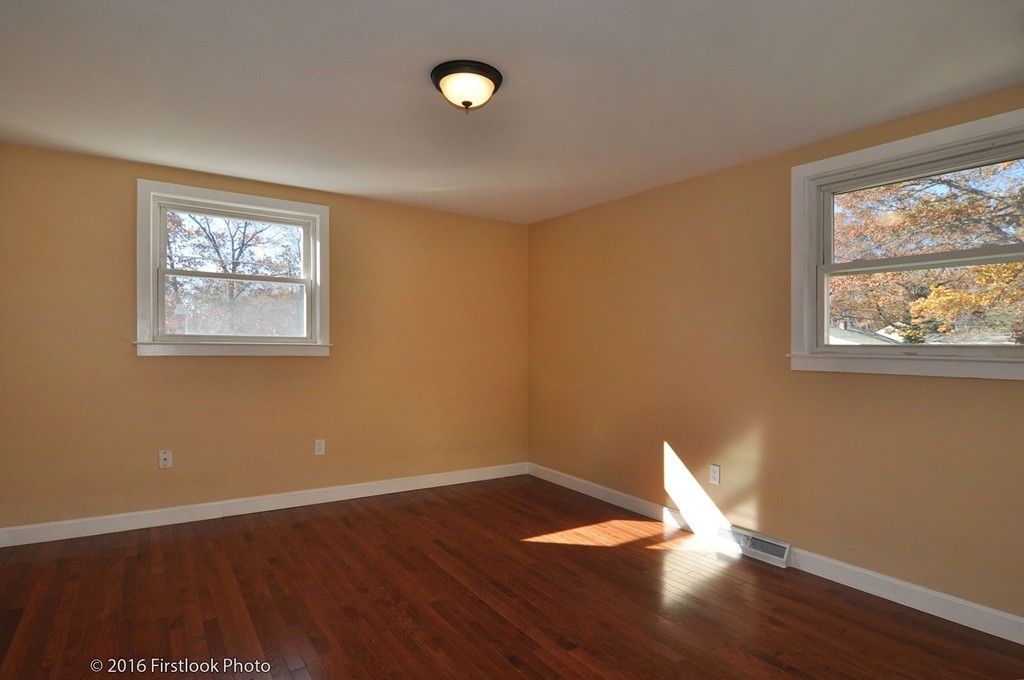 181 Roland Street Cumberland, RI 02864 - Photo 9 of 30 Gallery Image 9