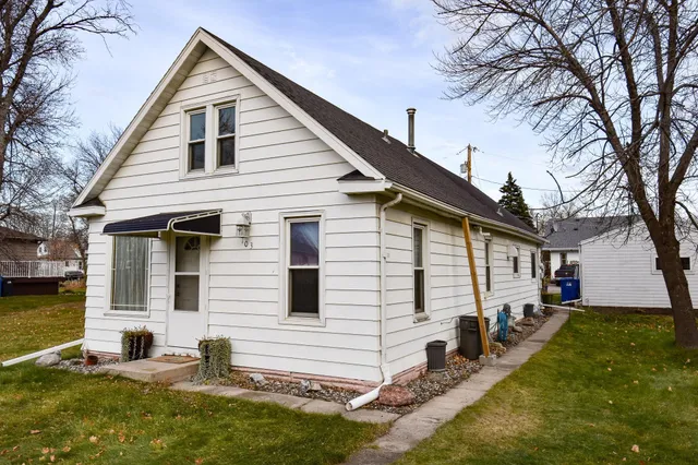 $145,000 | 103 1st Street Northeast, Dilworth, MN 56529