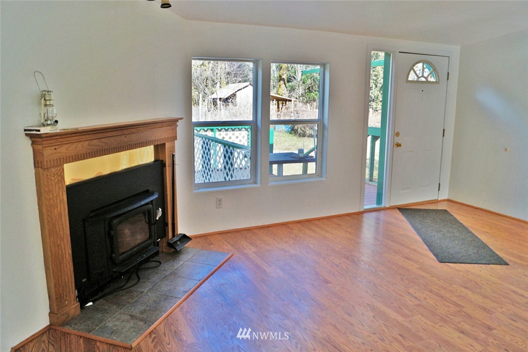 581 West Maple Rock Road Matlock, WA 98560 - Photo 11 of 23 Gallery Image 11