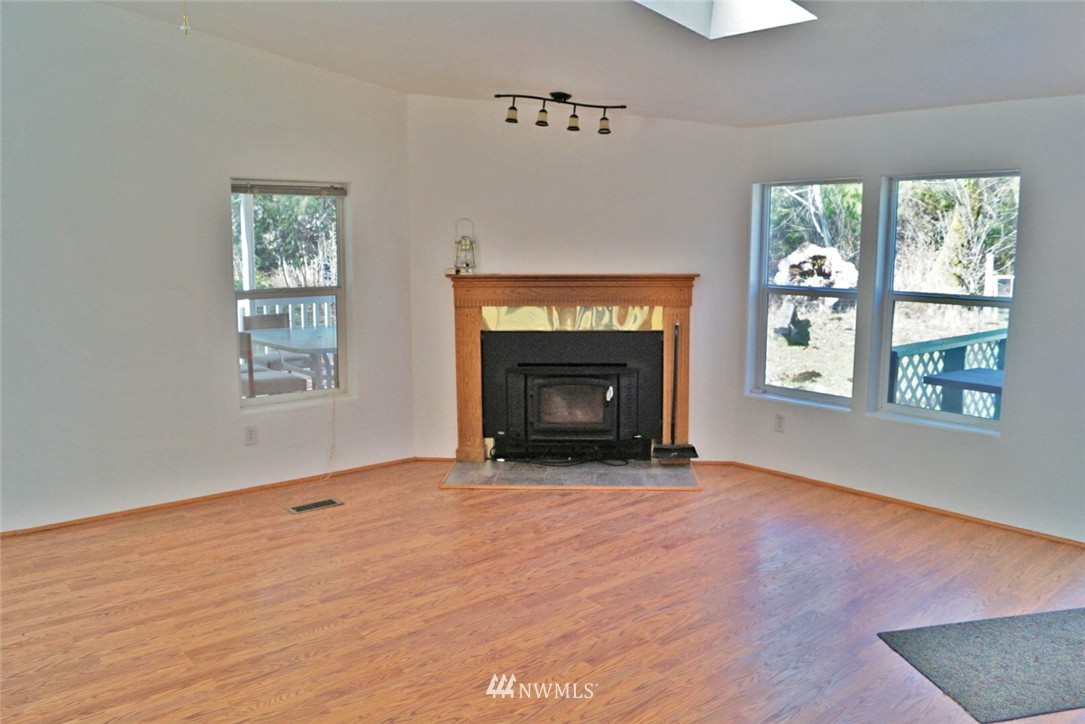 581 West Maple Rock Road Matlock, WA 98560 - Photo 12 of 23 Gallery Image 12