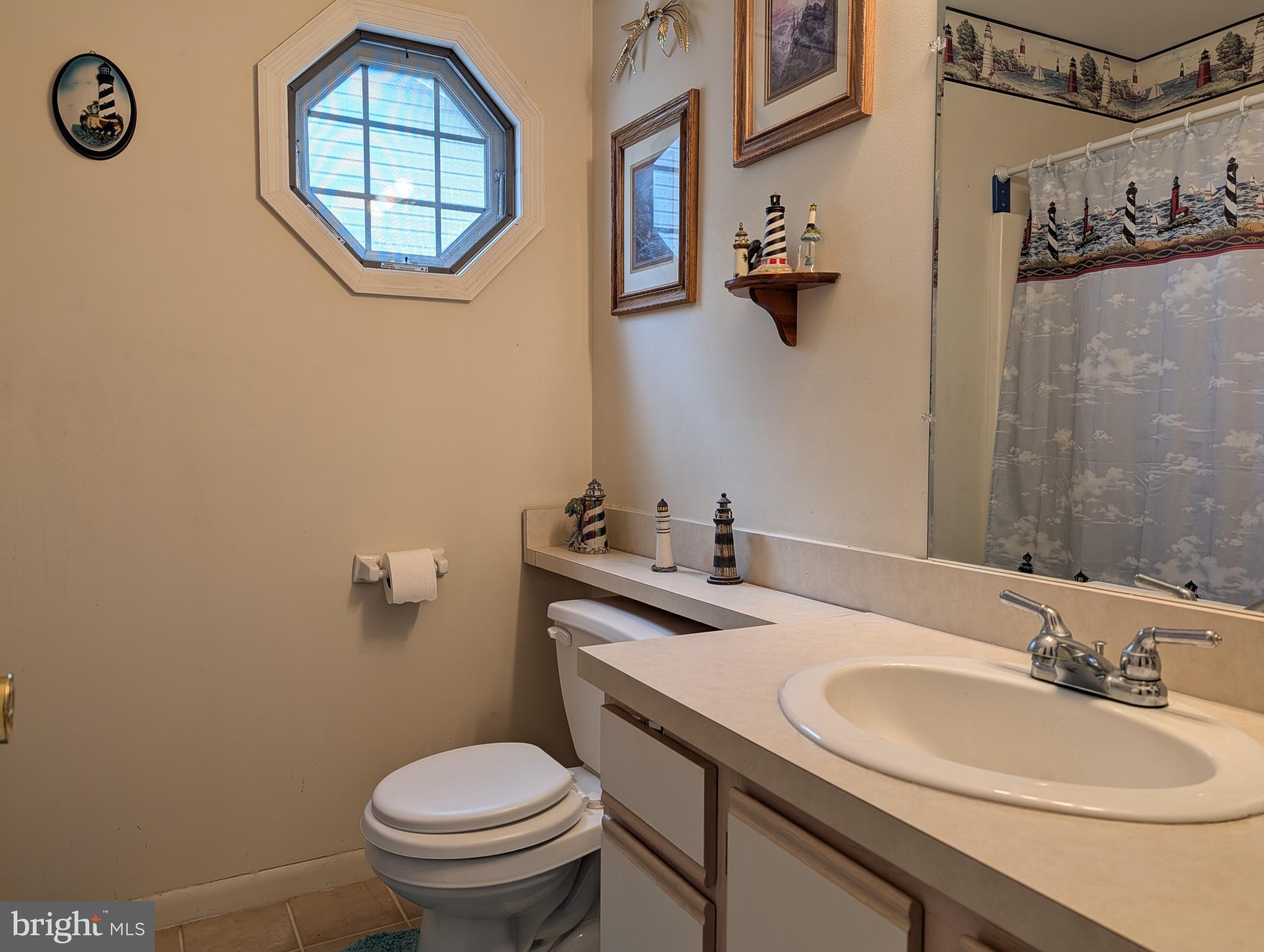 318 Derby Way Millsboro, DE 19966 - Photo 18 of 24 2nd Bathroom