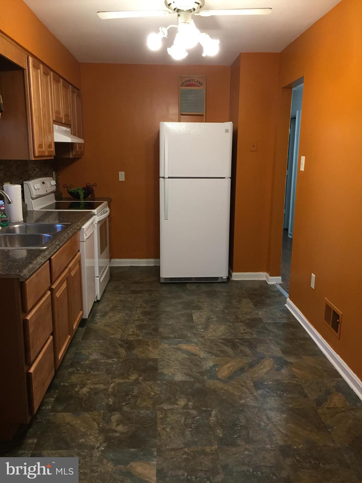 5255 Sands Road Lothian, MD 20711 - Photo 5 of 8 Kitchen
