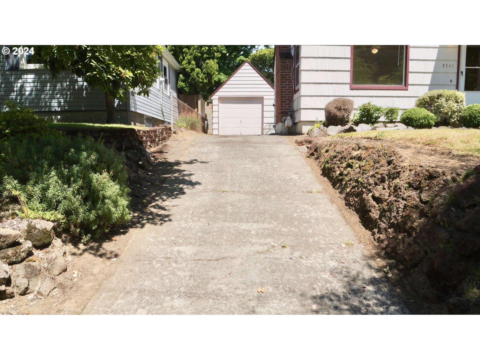 3541 Northeast Rosa Parks Way Portland, OR 97211 - Photo 5 of 47 Gallery Image 5