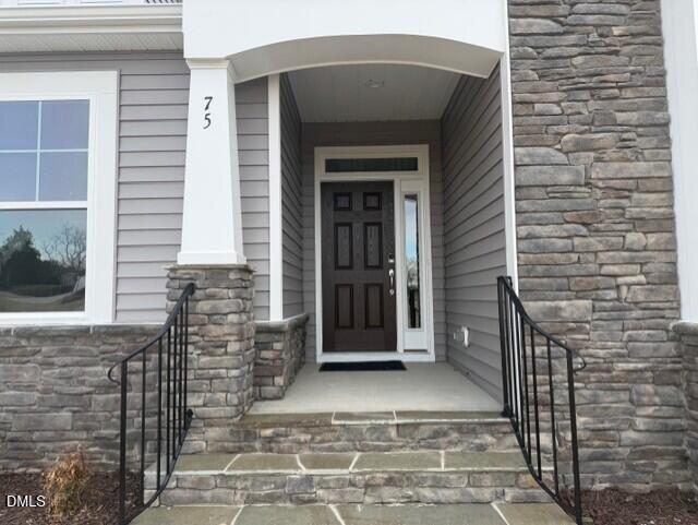 75 Ausban Ridge Lane, Unit 32 Four Oaks, NC 27524 - Photo 4 of 22 33c0f7cc-b9e2-4edb-af39-8fe1906876df