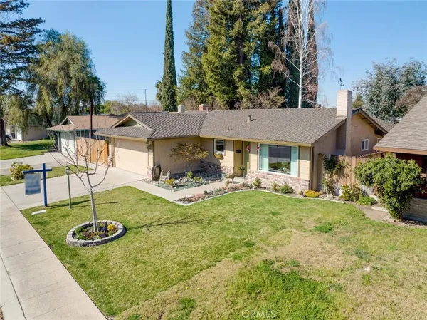 front view of house with a yard
