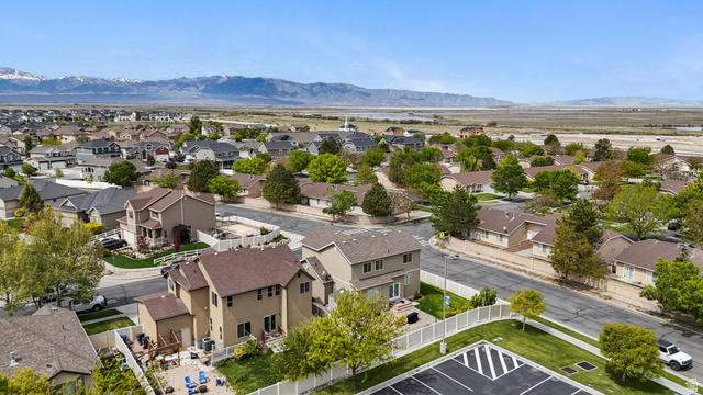 6674 Malachite Way Tooele, UT 84074 - Photo 32 of 34