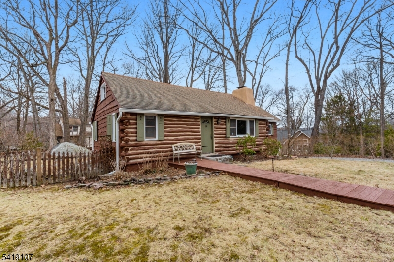 6 Partridge Trail Kinnelon, NJ 07405 - Photo 2 of 37